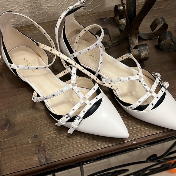 Nine West flats - Picture 2 of 5